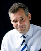  Chris Thomas<br>  Director